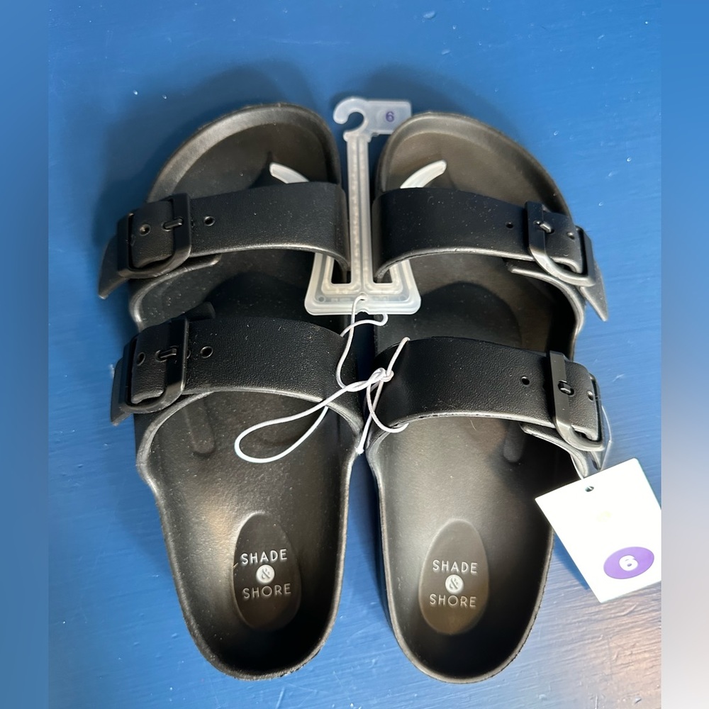 Women’s Sandals size 6